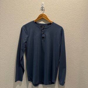 Cut AO Long Sleeve Henley Curve-Hem